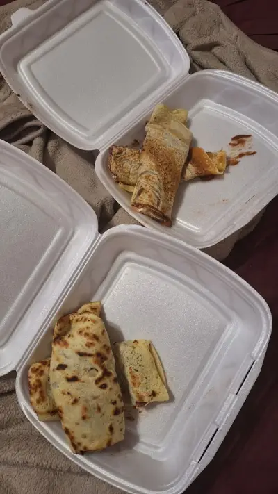 33 Waffles and Pancakes (Sofia) - 33 Гофрети и палачинки Красно село