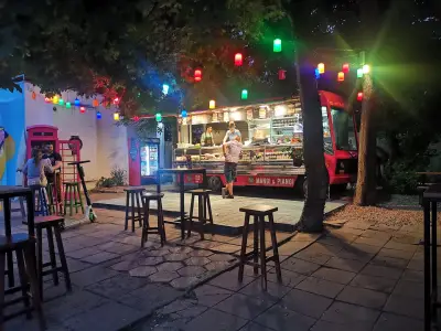Mangi & Piangi Street Food ( ул. Иван Вазов 6 )