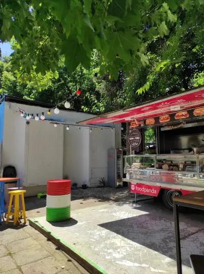 Mangi & Piangi Street Food ( ул. Иван Вазов 6 )