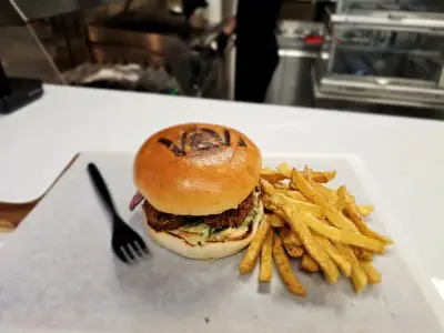 V&V Chicken and Burger