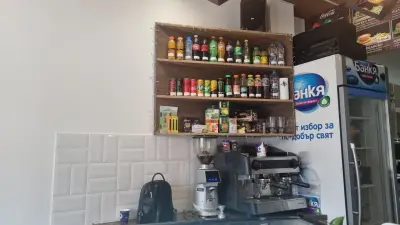 Sandwich & cake bar