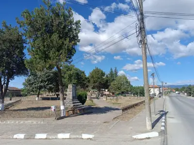 Основно училище „Христо Ботев“ - Паничери
