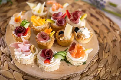 Дъ Кетъринг Къмпани - The Catering Company