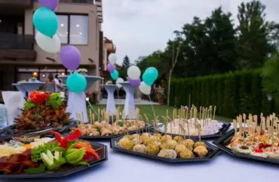 Дъ Кетъринг Къмпани - The Catering Company