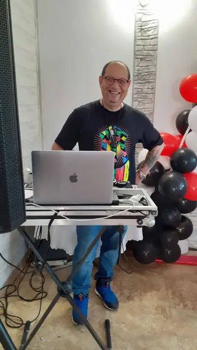 дисководещ DJ MORGAN