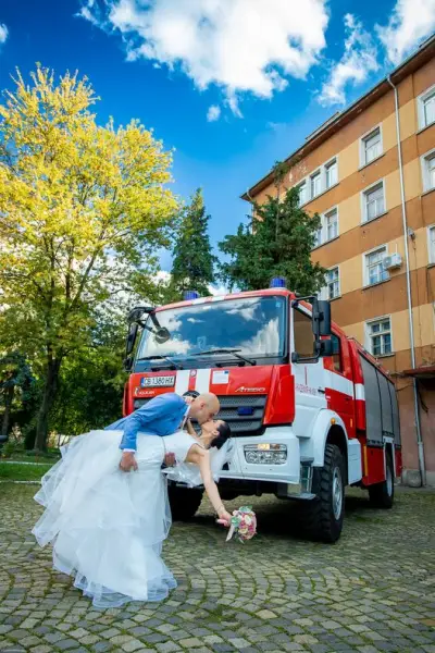 Качество Дизайн и Точност