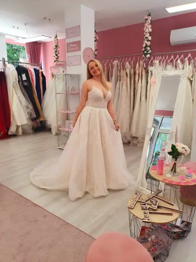Atelier Jollie София - сватбени рокли | абитуриентски рокли