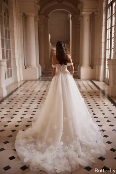 Carrie Bridal Boutique | Сватбени, булчински и официални рокли