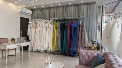 Carrie Bridal Boutique | Сватбени, булчински и официални рокли
