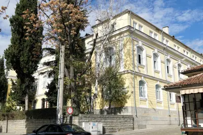 Средно училище „Васил Левски“