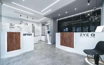 Очен център EYE Q