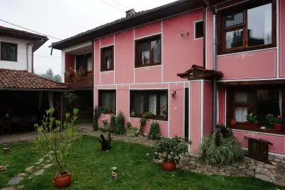 Nenchova Guest House