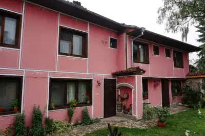 Nenchova Guest House