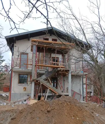 Реновирай