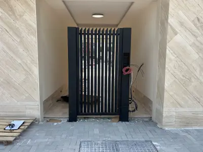 Чарлтон ЕООД