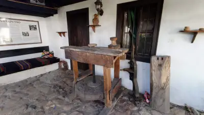 Етнографски и занаятчийски център "Сопотски еснафъ"