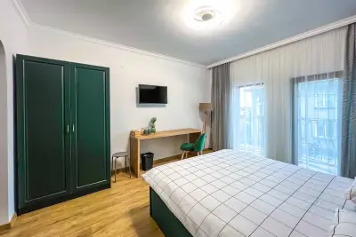 Deluxe Central Rooms