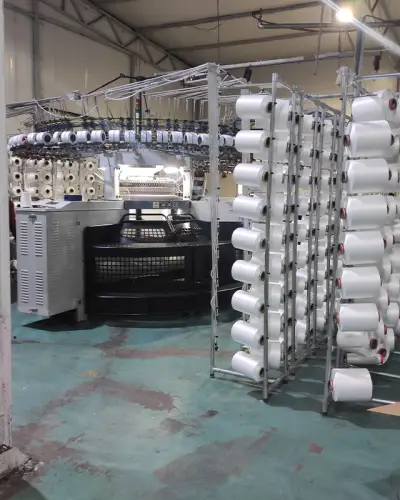 Universal textile | Производител на Бельо, Облекло и Домашен Текстил | Продажба на платове