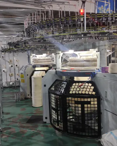 Universal textile | Производител на Бельо, Облекло и Домашен Текстил | Продажба на платове