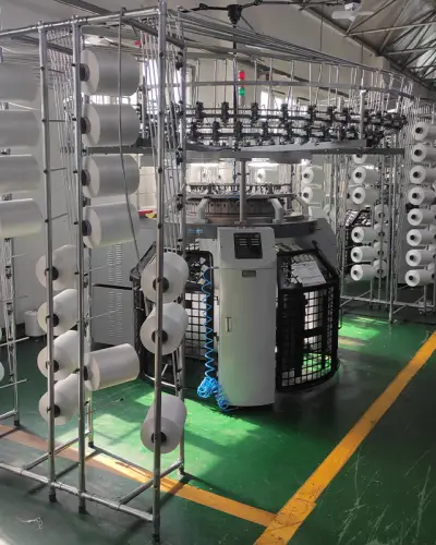 Universal textile | Производител на Бельо, Облекло и Домашен Текстил | Продажба на платове