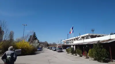 Автогара „Захарна фабрика“