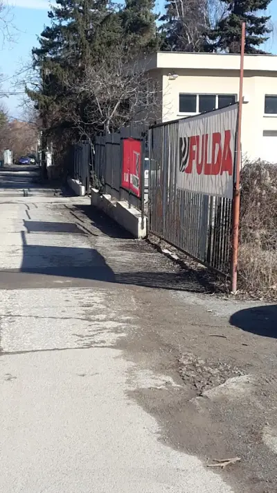 StAni's Pitstop