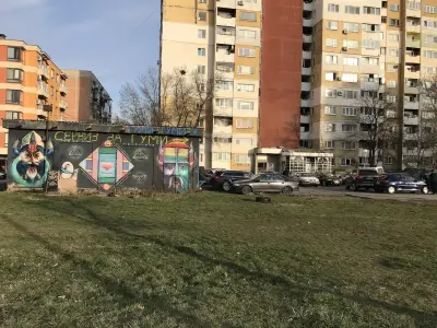 Мобилен сервиз за гуми за град София- "Найденов сервиз". Съдействие при аварии. Сезонна смяна на гуми.