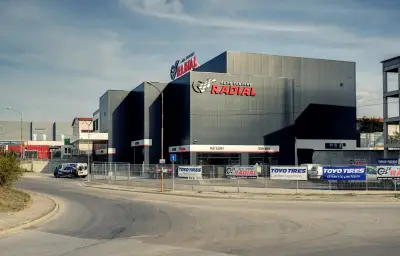Автосервиз МОТОЕКСПЕРТ и централен склад