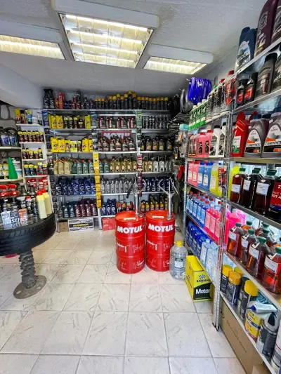 Магазин за Масла и Акумулатори Жеков