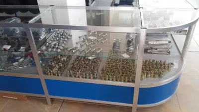 Aвточасти за камиони и ремаркета