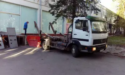 Контейнери за строителни отпадъци