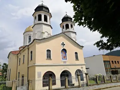 Храм "Света Богородица"