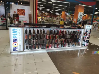 Phoneplay Paradise center