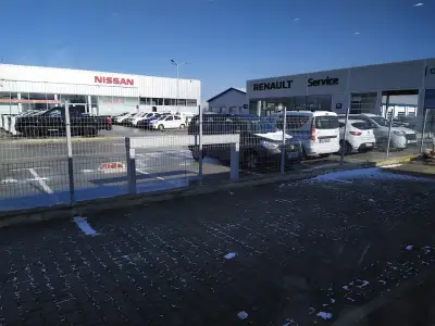 Renault Пловдив Карловско шосе Омникар Ауто