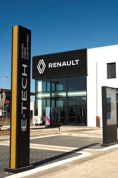 Renault Пловдив Карловско шосе Омникар Ауто