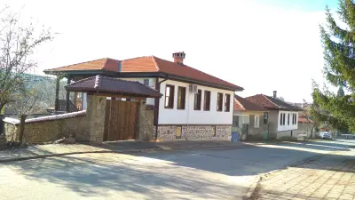 Mania Guest House