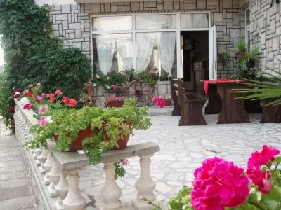 Mania Guest House