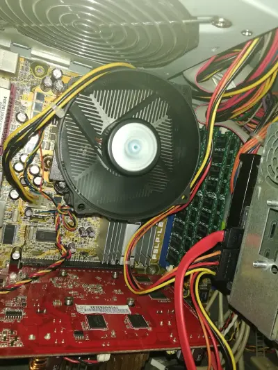 PC Repair "isitedi2014 - Червен бряг"