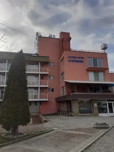 Балнеохотел Стряма