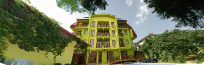 Green Hisar Hotel Family