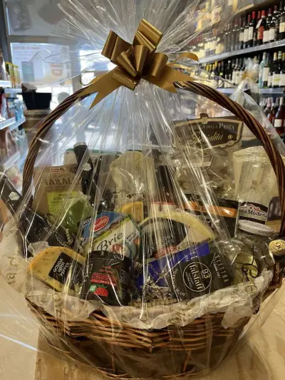 Подаръчни Кошници Gift Baskets BG