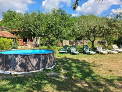 Roden Dom Guest House