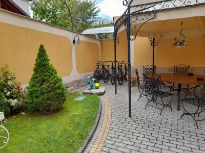 Вила Париж