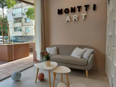 Montti Art Decoration