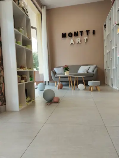 Montti Art Decoration