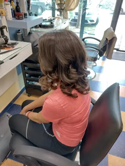 Студио за Красота Артизан / Artisan Hair & Beauty Studio