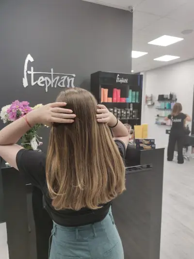 Salon Stephan Lagera
