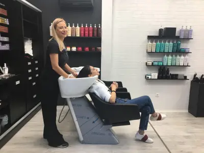 Salon Stephan Lagera