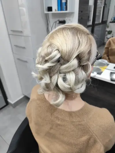 HAIR STUDIO 13