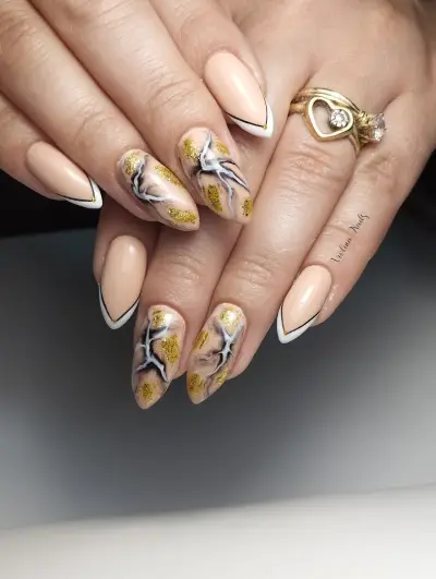 Violina Nails
